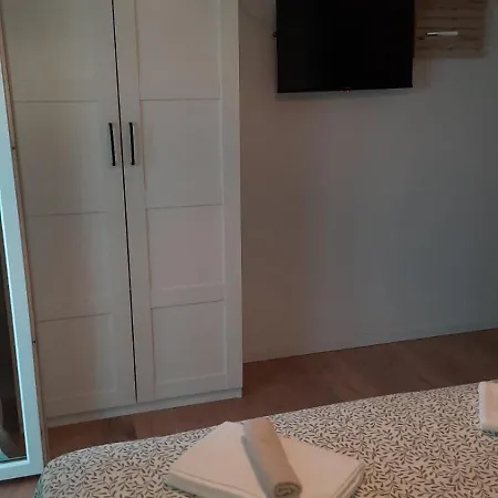 Depikolo ゲストハウス Vrh